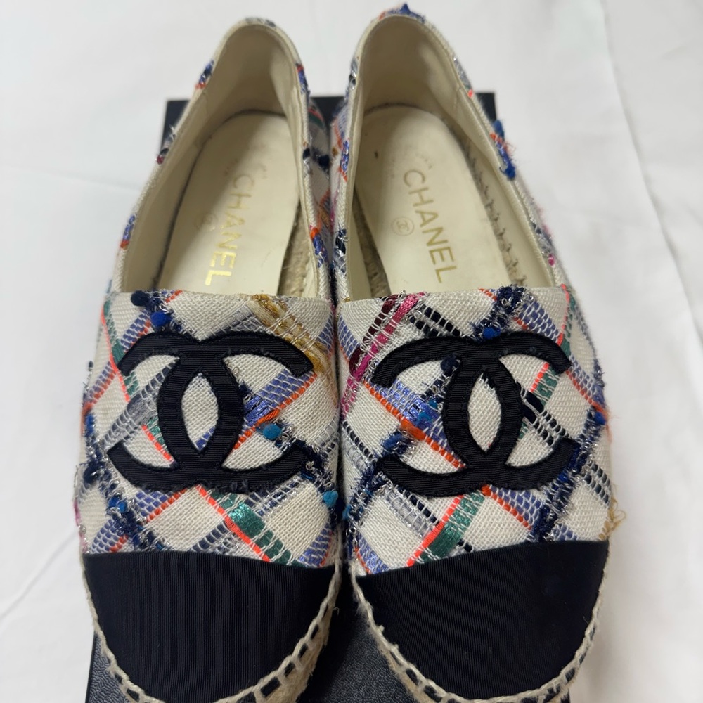 CHANEL Tweed Espadrilles Black Shoes with Iconic  CC Logo